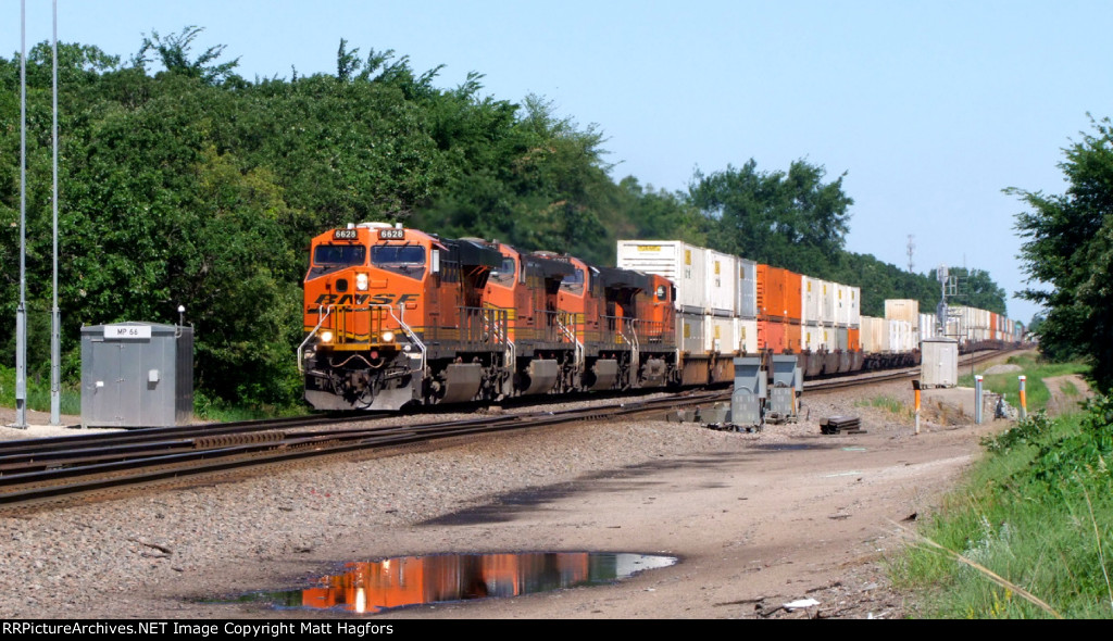 BNSF 6628